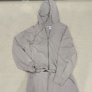 Seasoft Athleta Tan/Cream Set- Cropped Joggers and Hoodie